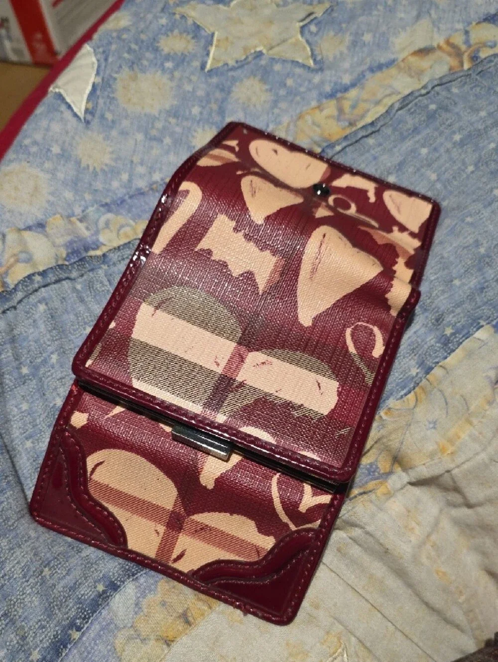 Women's Burberry Heart-Print Canvas Fold Wallet - Maroon and Cream